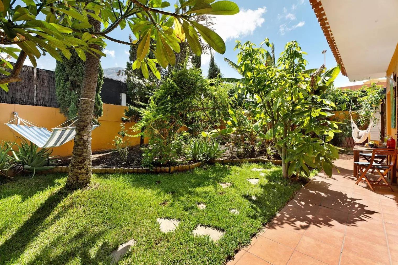 Energy Garden Villa Бахамар Екстериор снимка